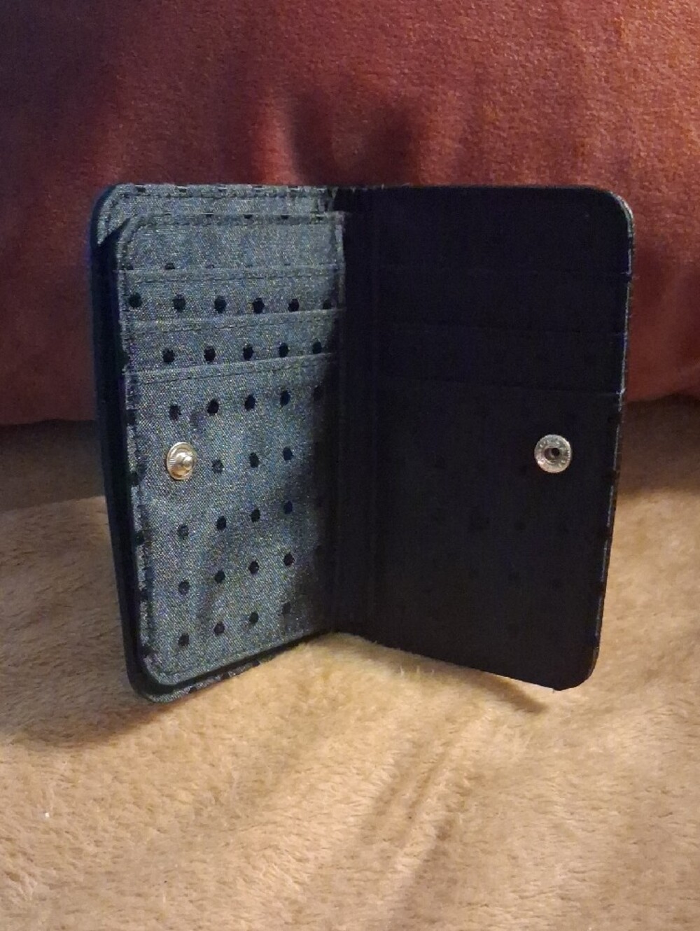 Dopp Black Textured  Wallet - Picture 3 of 4